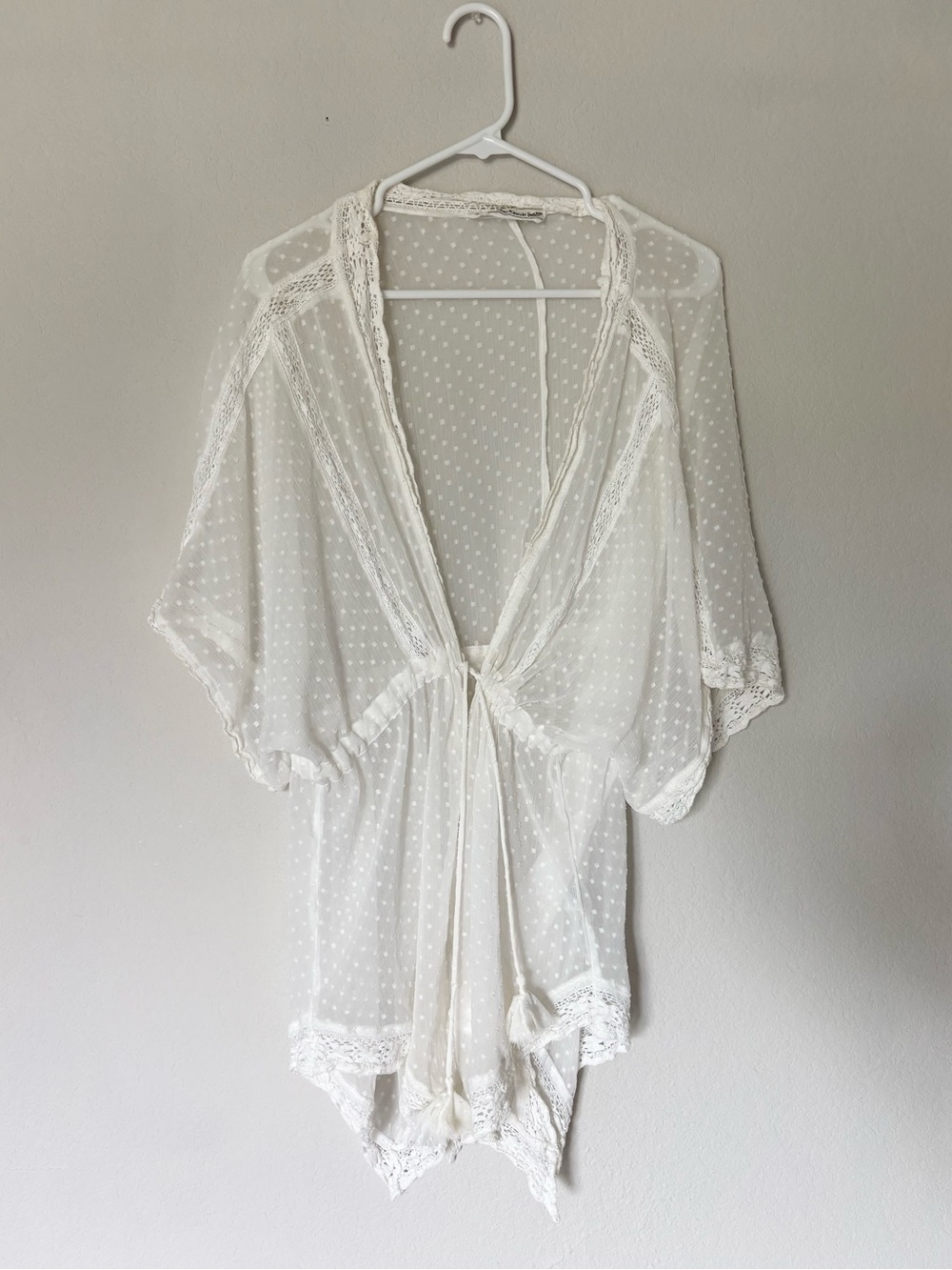 Abercrombie &Fitch Sheer Crochet Lace Trim Robe White Coquette Cottage Festival